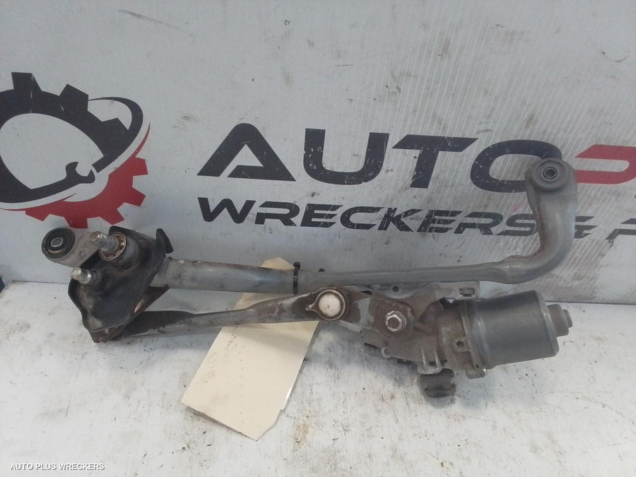 2011-2019 Toyota Yaris Wiper Motor