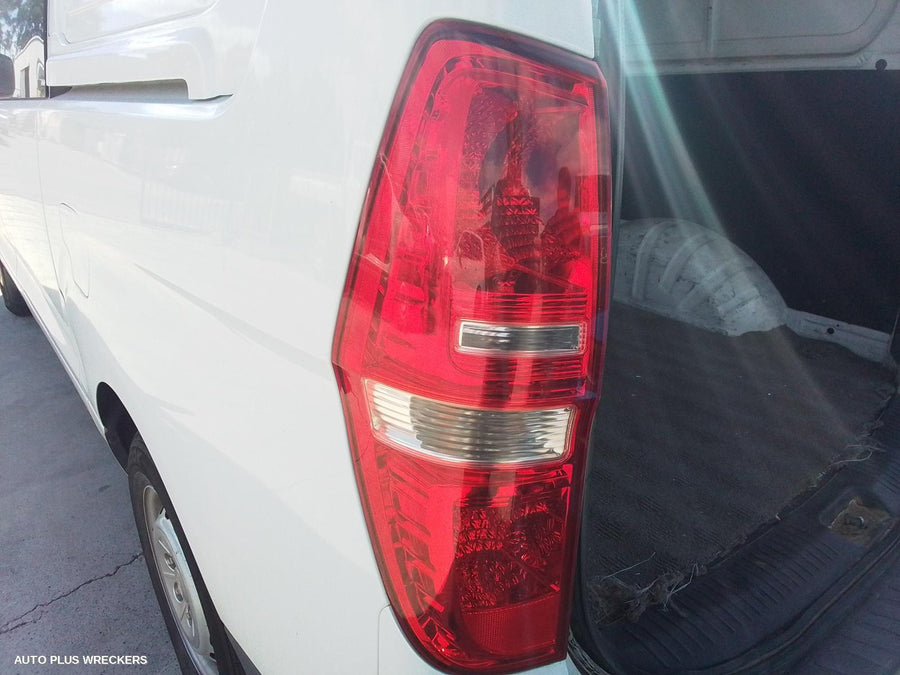 2011 Hyundai Iload/imax Sunvisor