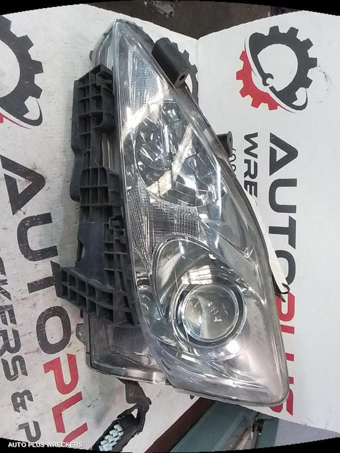 2010-2013 Lexus Is250/is250c Left Headlamp