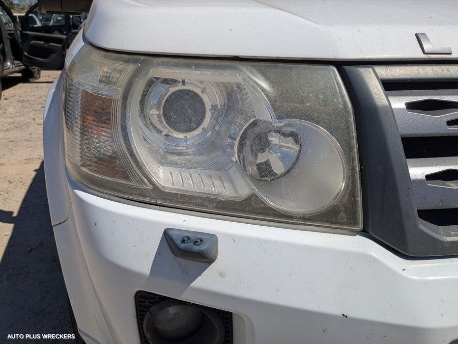 2010-2012 Land Rover Freelander Left Taillight