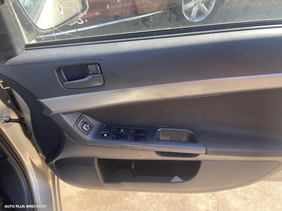 2009 MITSUBISHI LANCER OVERFLOW BOTTLE