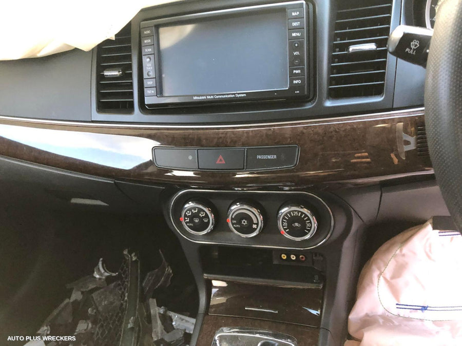 2010 Mitsubishi Lancer Right Front Door Window