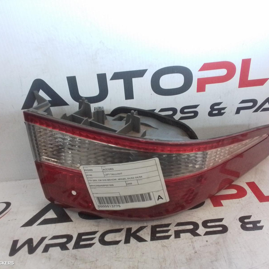 2003-2006 Honda Accord Left Taillight