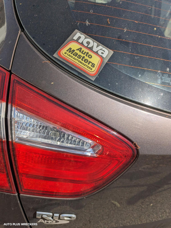 2013 Kia Rio Right Taillight