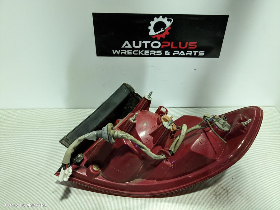 2007 Hyundai Santa Fe Left Taillight