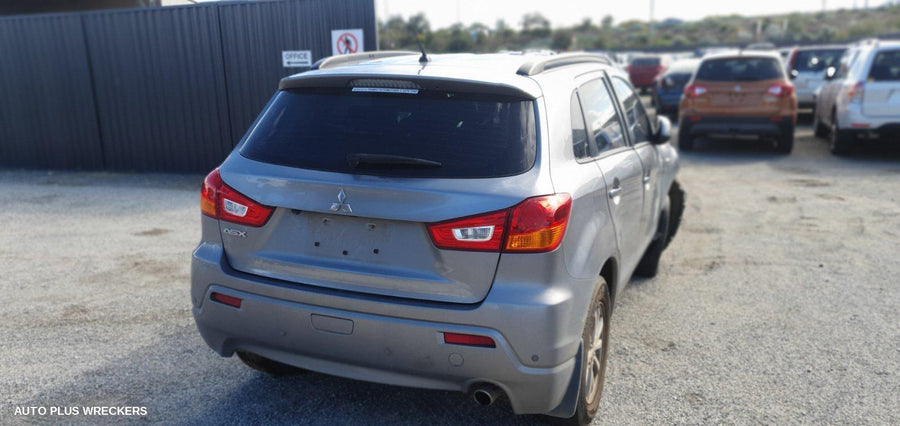2011 Mitsubishi Asx Right Front Door