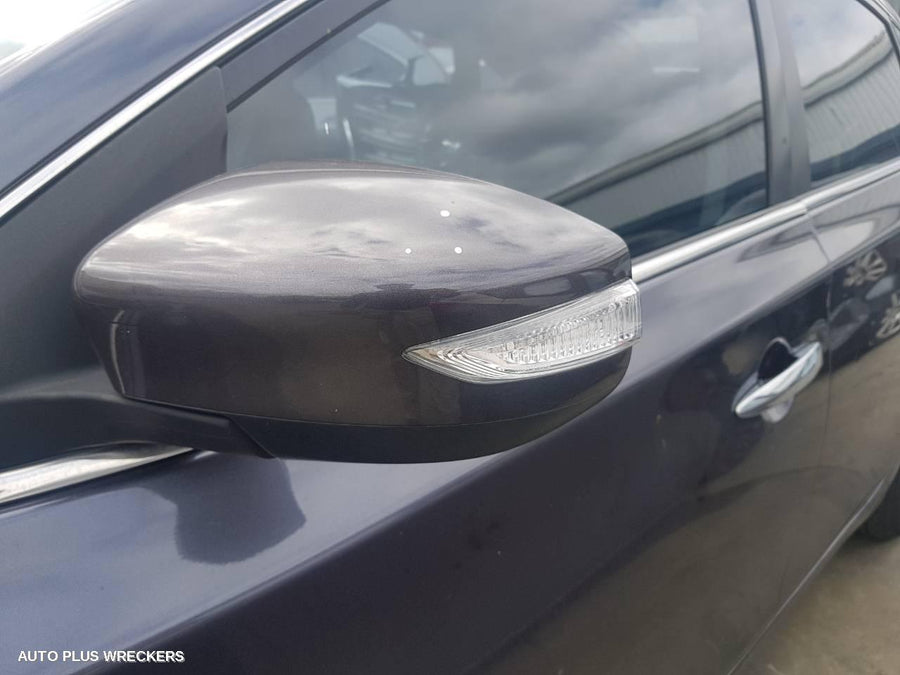 2013 Nissan Pulsar Door Boot Gate Lock