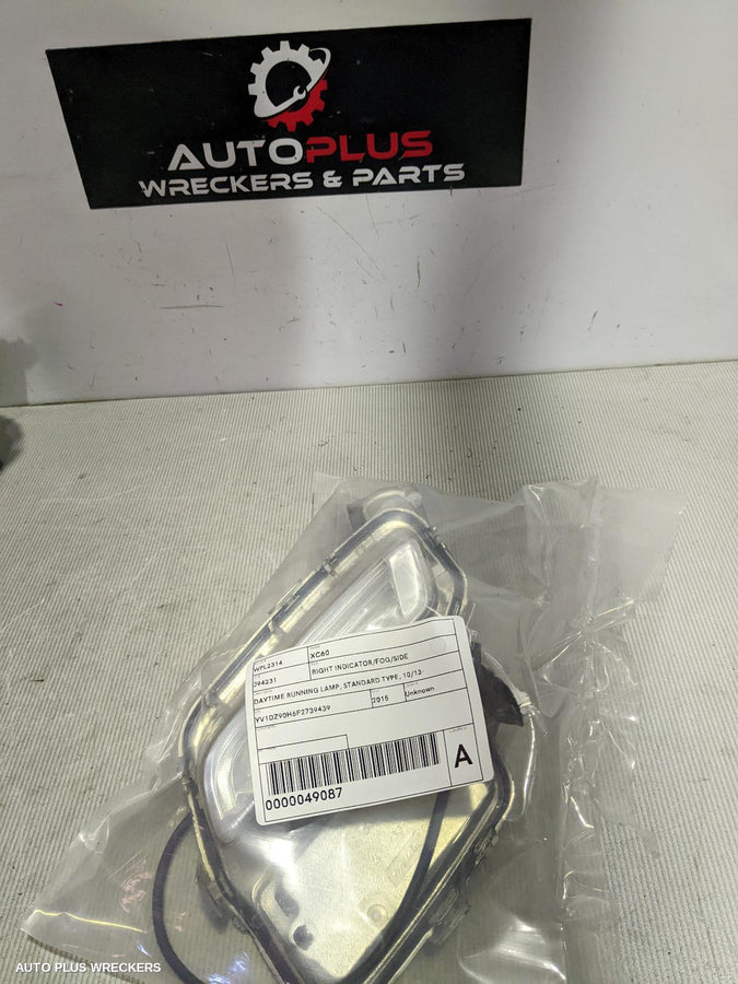 2015 Volvo Xc60 Right Indicator Fog Side