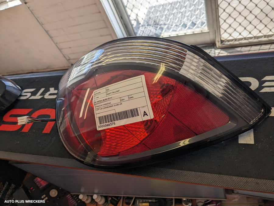 2005-2011 Kia Rio Right Taillight