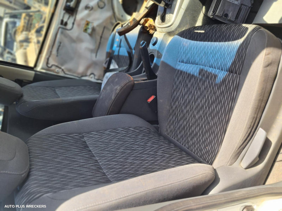 2012 Holden Colorado Door Boot Gate Lock