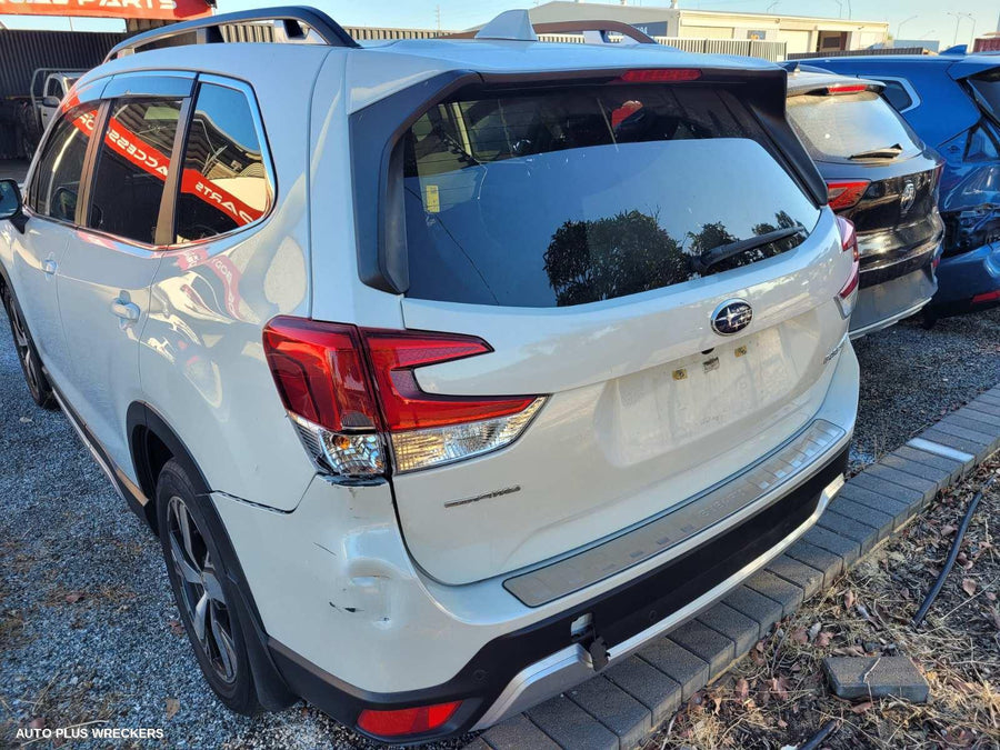 2019 Subaru Forester Headrest