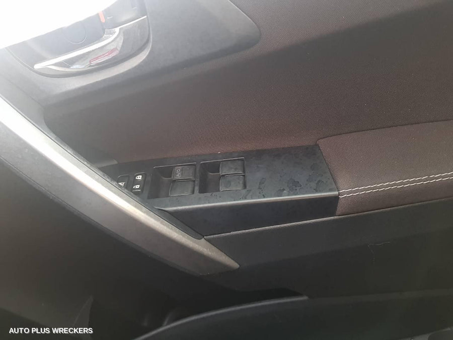 2012 TOYOTA COROLLA SUNVISOR