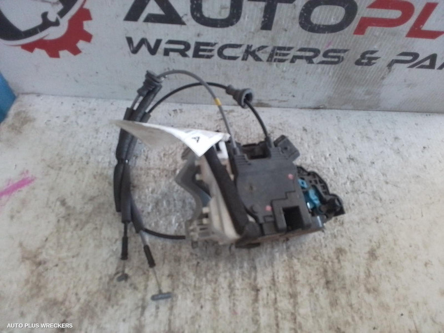 2011-2015 Hyundai Elantra Door Boot Gate Lock