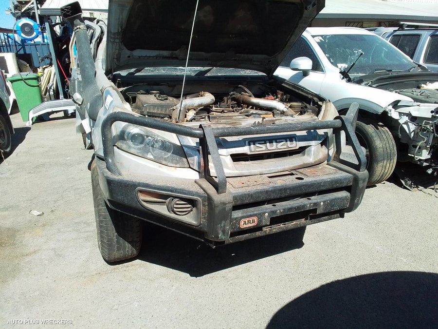 2013 Isuzu Dmax Grille