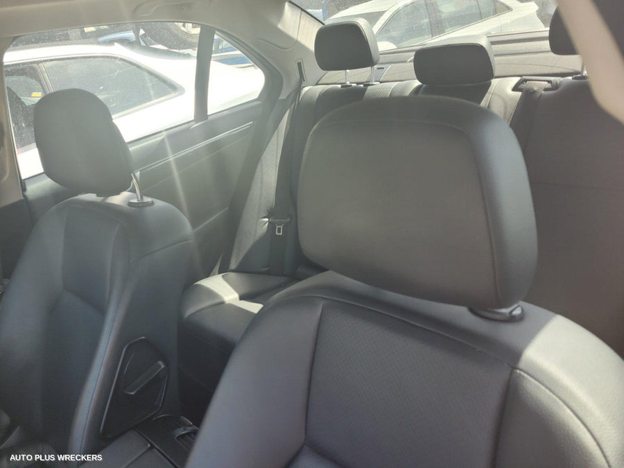 2011 Mercedes C Class Left Front Door