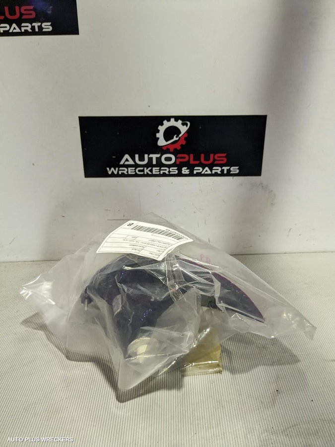 2007-2009 Nissan Dualis Rear Garnish
