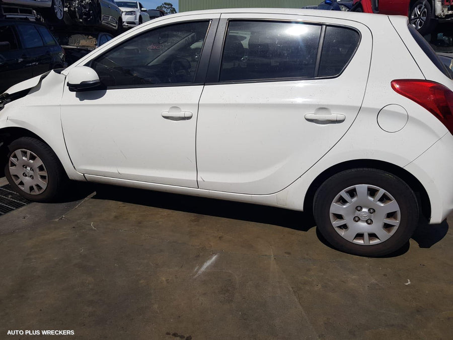 2014 Hyundai I20 Left Front Window Reg Motor