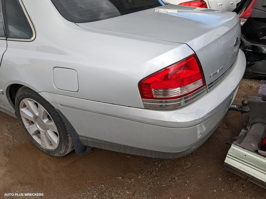 2007 Ford Fairlane Right Front Door