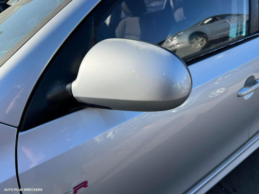 2010 Hyundai I30 Right Front Door