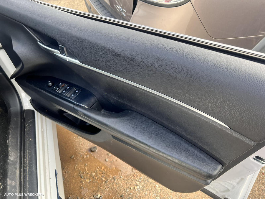 2020 Toyota Camry Reverse Camera