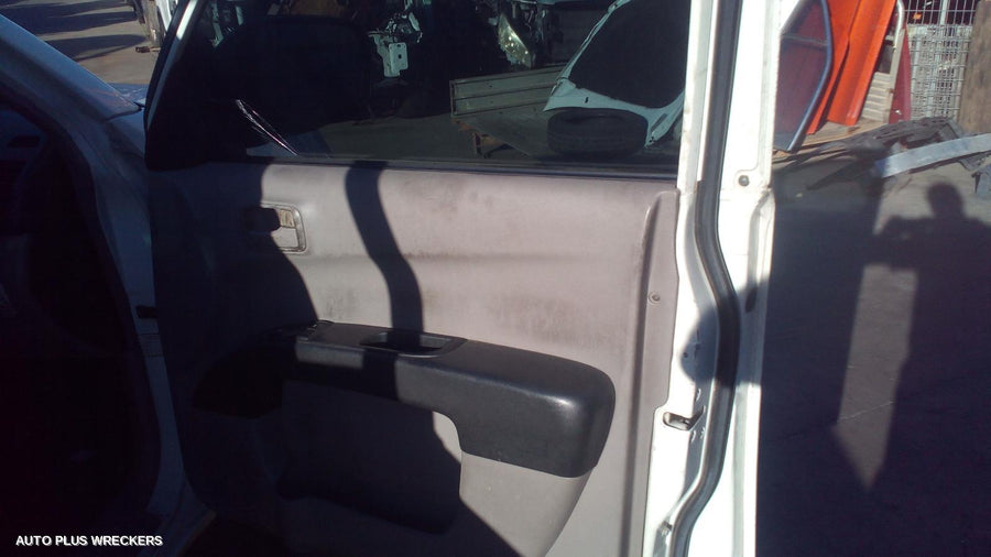 2007 Mitsubishi Triton Right Front Window Reg Motor