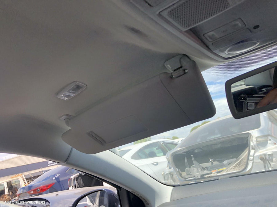 2009 Volkswagen Jetta Left Front Door