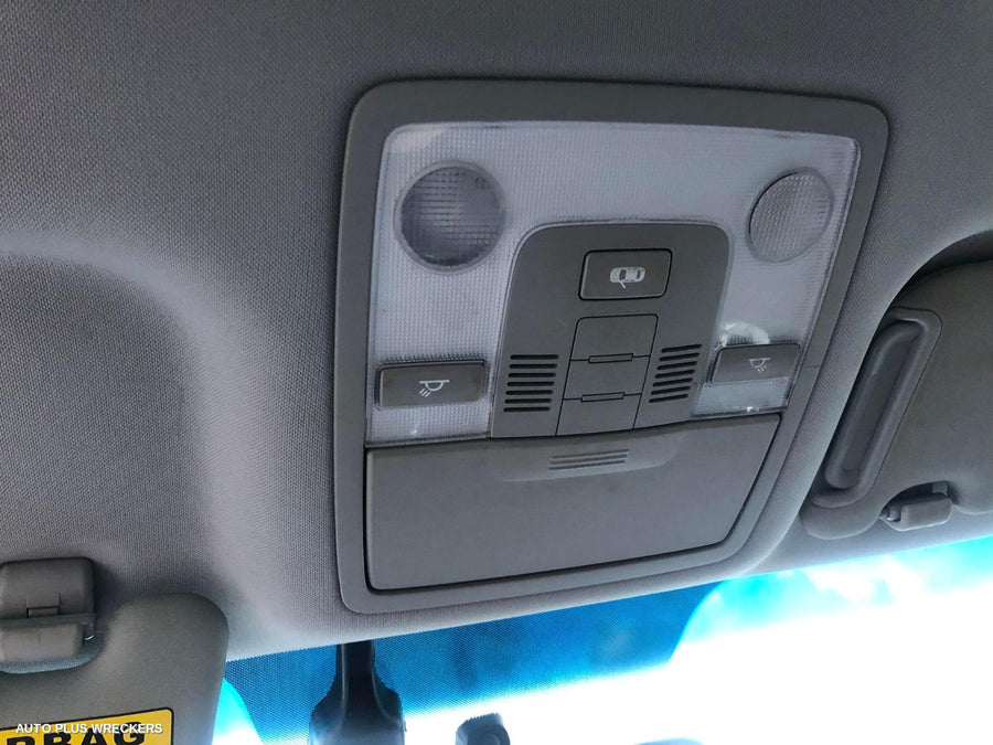 2014 Kia Sportage Left Taillight