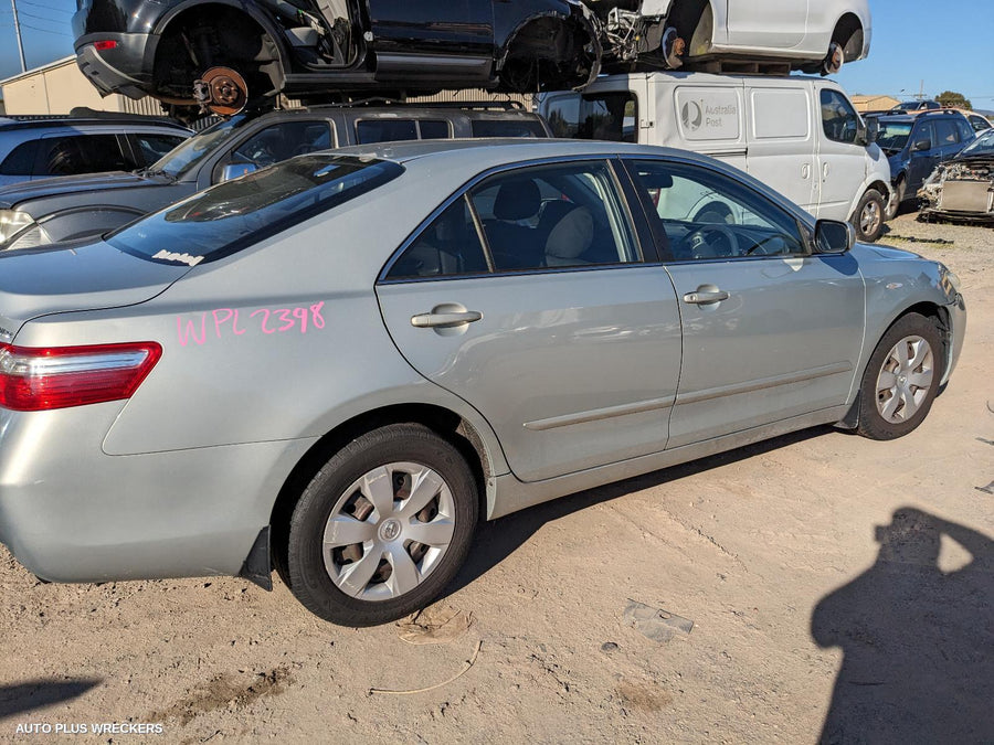 2008 Toyota Camry Courtesy Light
