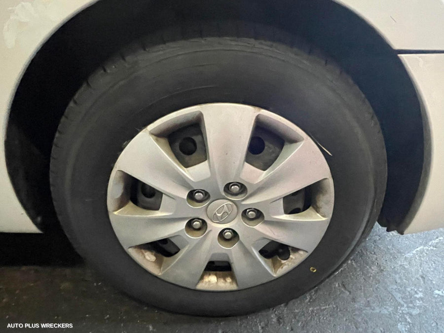 2009 Hyundai I30 Left Rear Door Window