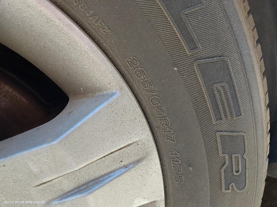 2006 Nissan Pathfinder Right Guard