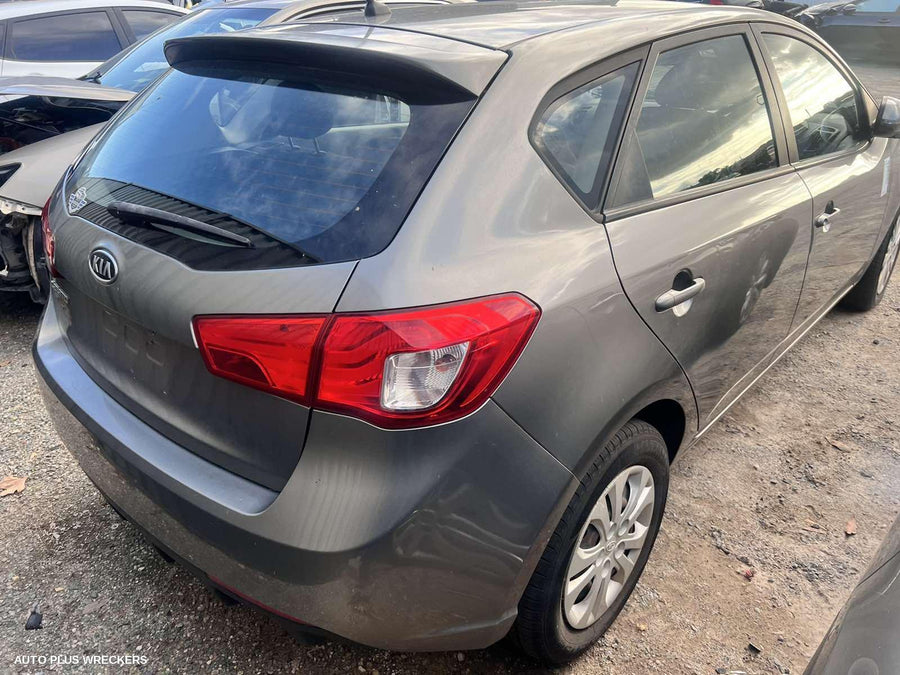 2008-2013 Kia Cerato Fan