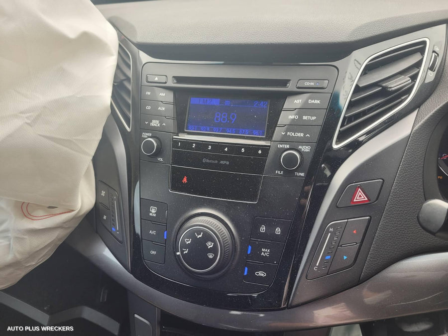 2011 HYUNDAI I40 DOOR HANDLE