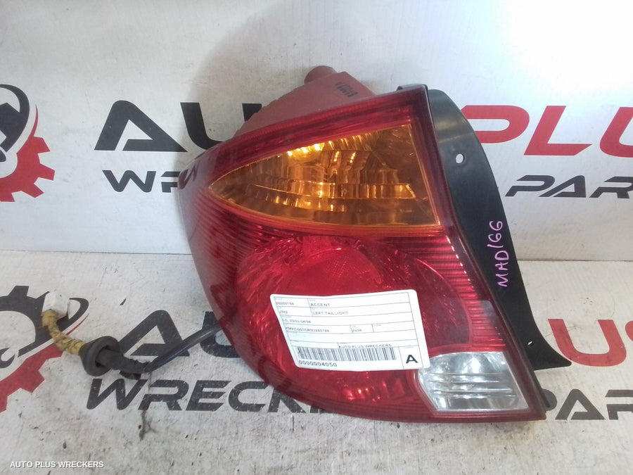 2005 Hyundai Accent Left Taillight
