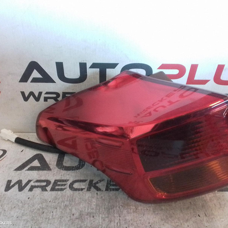 2012-2015 Toyota Rav4 Left Taillight
