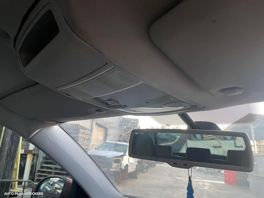 2009 Volkswagen Tiguan Right Rear Door Sliding