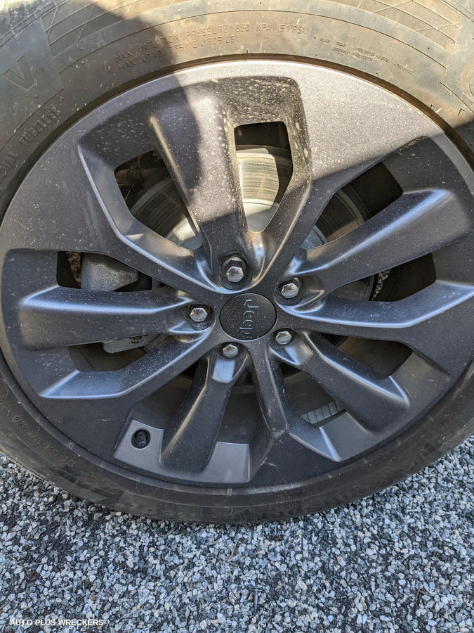 2020 Jeep Cherokee Right Front Hub Assembly