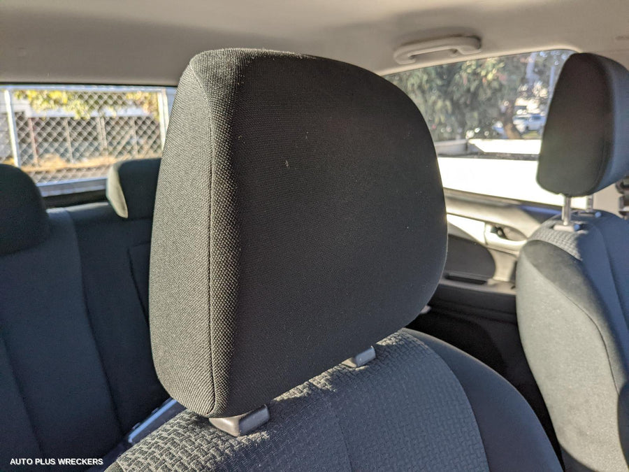 2014 Isuzu Dmax Right Taillight