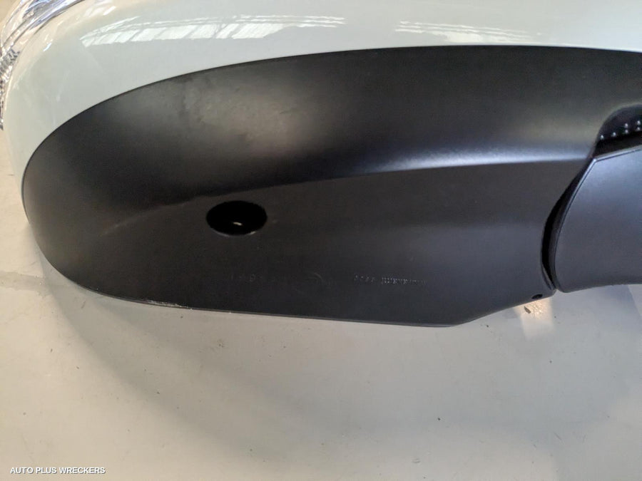 2020 Toyota Landcruiser Right Door Mirror