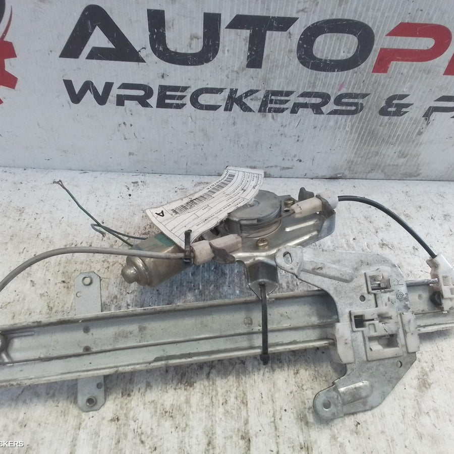 2001-2007 Nissan Xtrail Right Rear Wnd Reg Motor