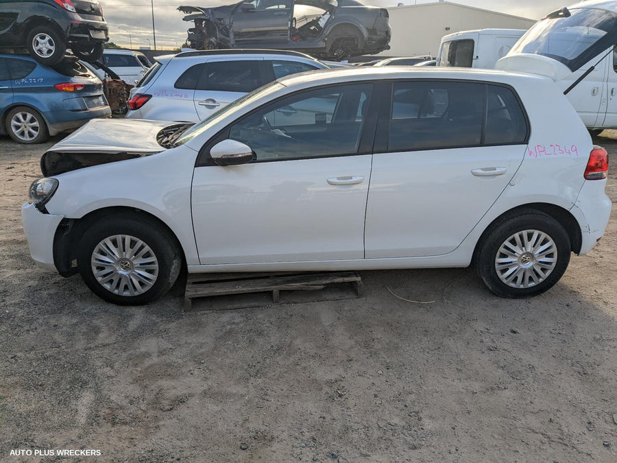 2008-2013 Volkswagen Golf Left Rear Door Window