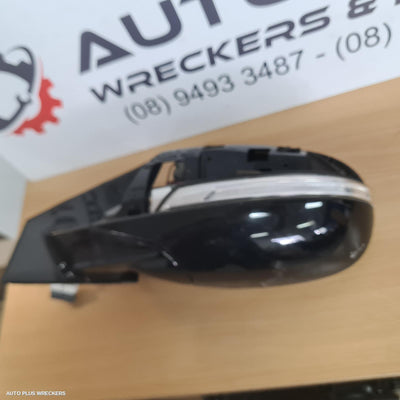 2015-2020 Kia Sorento Left Door Mirror