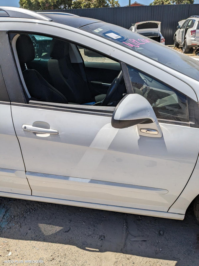 2011 Peugeot 308 Left Door Mirror