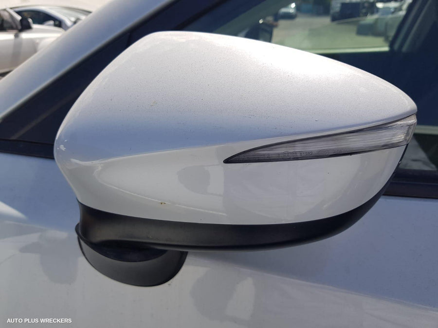 2016 Mazda Cx3 Right Indicator Fog Side