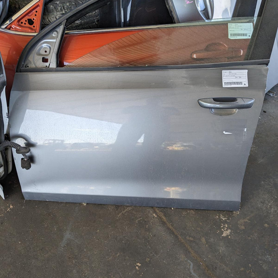 2008 Volkswagen Golf Left Front Door