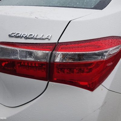 2016 Toyota Corolla Sunvisor