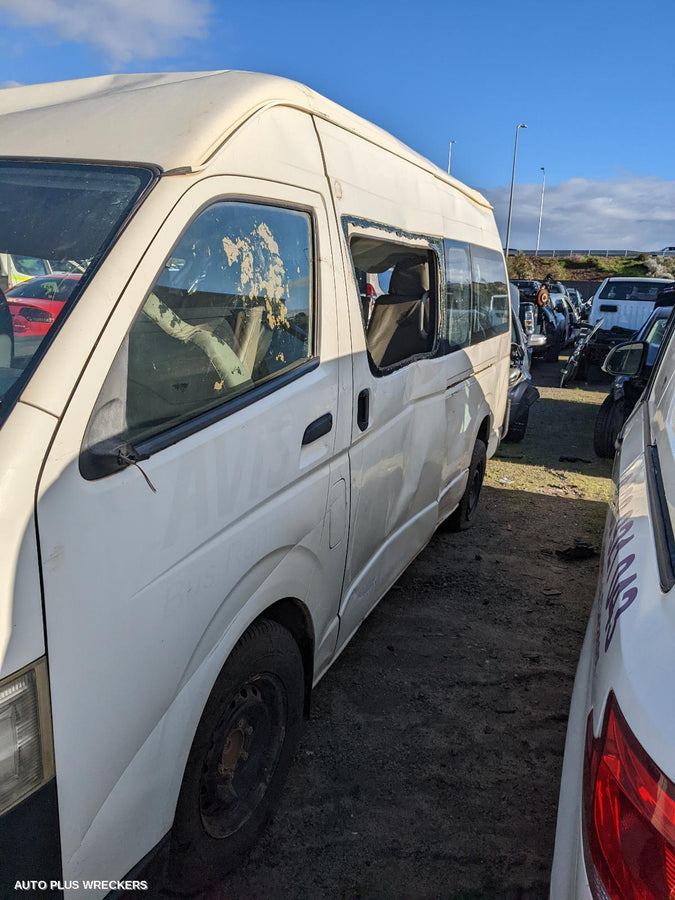 2011 Toyota Hiace Fan