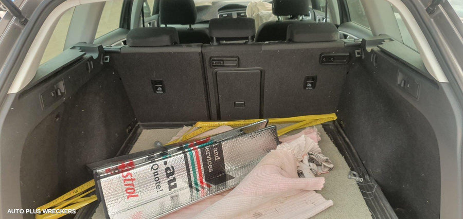 2015 Volkswagen Golf Right Door Mirror