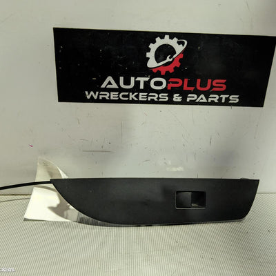 2018-2022 Toyota Corolla Pwr Dr Wind Switch