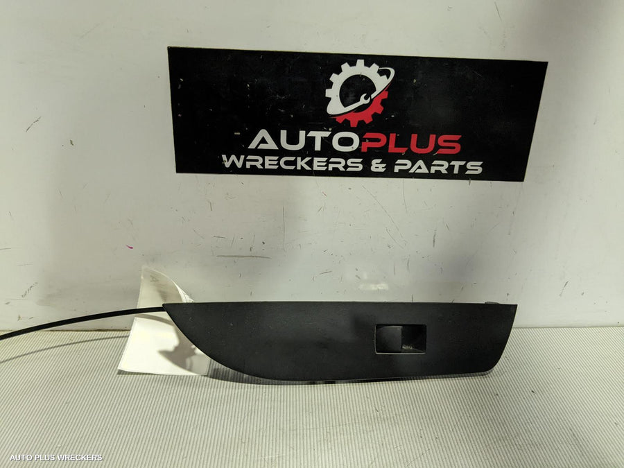 2018-2022 Toyota Corolla Pwr Dr Wind Switch