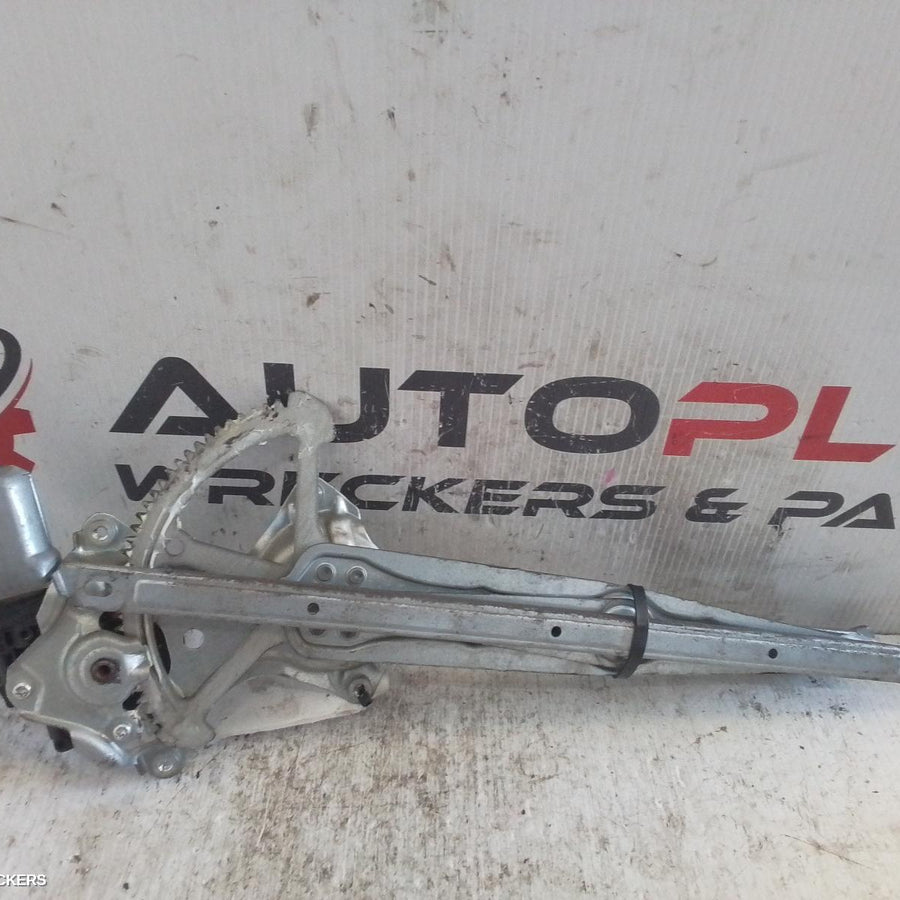 2013 Toyota Camry Left Front Window Reg Motor